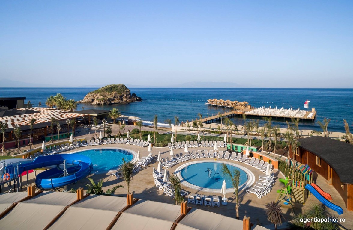 imagini hotel SUNIS EFES ROYAL PALACE OZDERE